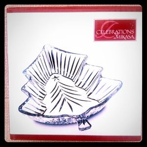 NEW Mikasa Christmas Night Dish